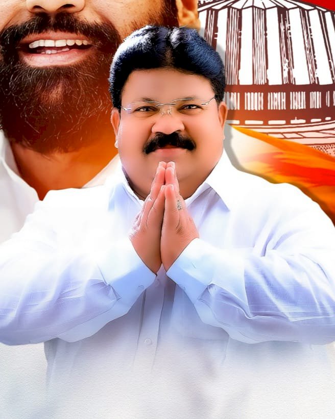 *मोहोळ मतदार संघातील मोफत पाणीसेवेची सांगता*  *उद्योजक राजू खरेंनी केला होता ऐन उन्हाळ्यात पाणीपुरवठा*  *तब्बल ७० दिवस १४ टँकरचे माध्यमातून सुरू होते पाणीवाटप*