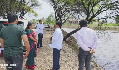 *शिवसेना संपर्क प्रमुख महेश साठे यांच्या प्रयत्नाने  आषाढी वारीचा निधी*   *खर्चाचे नियोजन करण्यासाठी सीईओ मनीषा आवळे यांची लक्ष्मी टाकळी परिसरात भेट*