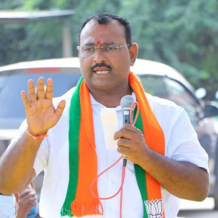 *मंगळवेढा तालुक्यासाठी खरीप हंगामाचा 13 कोटी रुपये पिक विमा मंजूर - समाधान आवताडे*