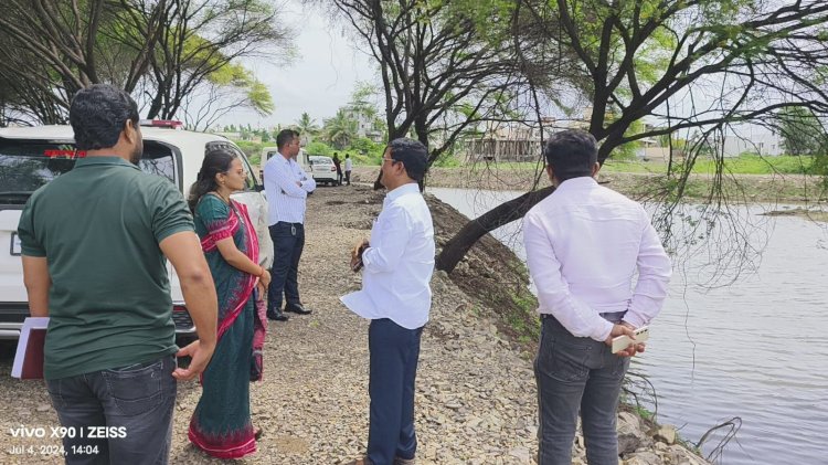 *शिवसेना संपर्क प्रमुख महेश साठे यांच्या प्रयत्नाने  आषाढी वारीचा निधी*   *खर्चाचे नियोजन करण्यासाठी सीईओ मनीषा आवळे यांची लक्ष्मी टाकळी परिसरात भेट*