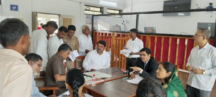 *राष्ट्रीय लोकअदालतीमध्ये 164 प्रकरणे निकाली*  *6 कोटी 18 लाख 80 हजार रुपयांची तडजोड शुल्क वसूल*    