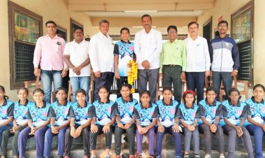 *सोलापूर जिल्हा खो-खो संघाच्या  कर्णधारपदी वसंतराव काळे प्रशालेच्या साक्षी देठे ची निवड*