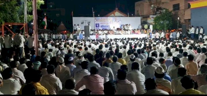*पाठिंब्यावर पाठींबाने अभिजीत पाटलांचे बळ वाढले*    *माढा मतदारसंघात मोहिते पाटलांची प्रतिष्ठा पणाला*