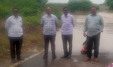 *कासाळगंगा ओढ्याची स्थानिक प्रशासनाकडून पाहणी*  *मंडल अधिकारी, तलाठी पोलिस पाटील यांची संयुक्तिक भेट*